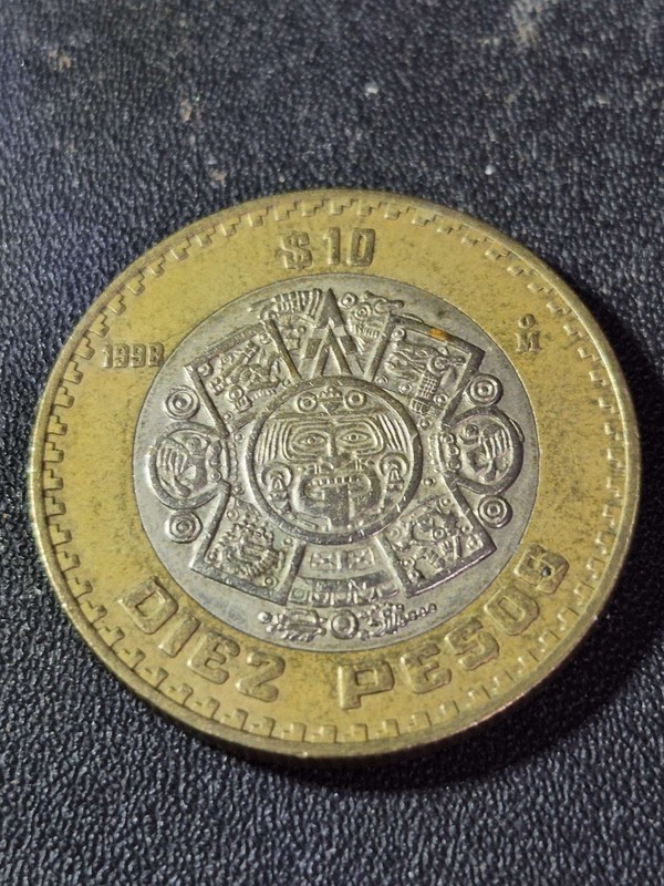 "ERROR COIN" (9's Look Like 8's)1998 MEXICO $10 PESOS Bi-Metal Mexican Diez Coin