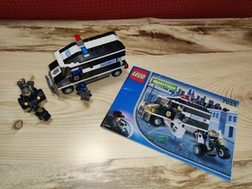 LEGO (9 Sets); World City: 7030 7031 7032 7033 7034 7035; City: 7899 7235 7236