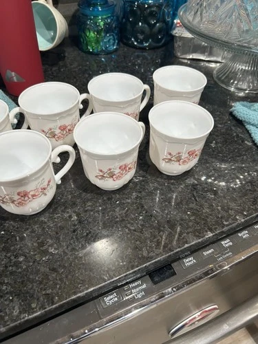 7 ARCOPAL Florentine Cups Tea Coffee Milk Glass France Pink Flowers VGUC