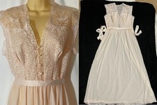 Vtg Lace Bodice Faux Pearls Long Nightgown Pink Nylon Maxi Gown Dress 36 Buttons
