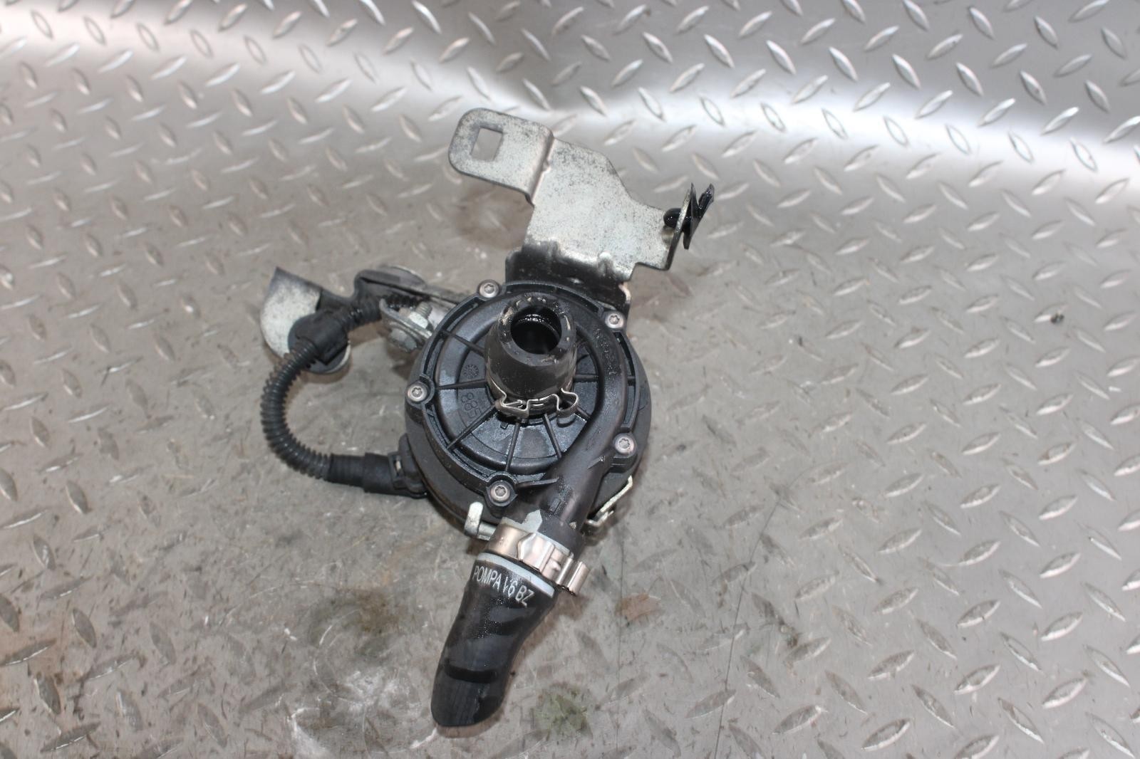 Maserati Ghibli 2014-2021 Auxiliary water pump