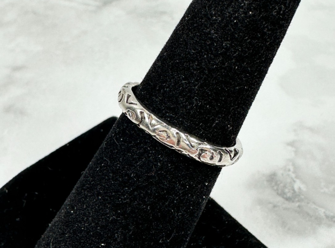 Sterling Silver Thin Scroll Ring - Size 6 - image 3