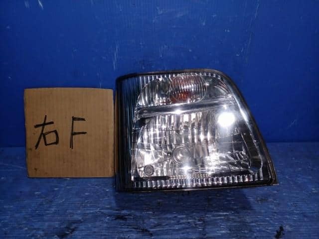 SUBARU Sambar 2005 LE-TV2 Right Headlight 84001TC040 [Used] [PA100376897]