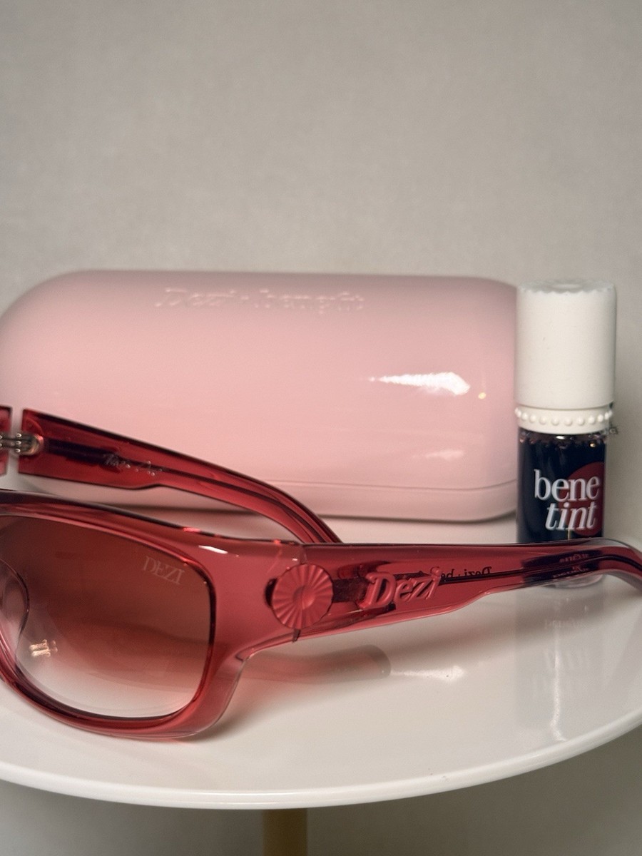 Limited-Edition Dezi x Benefit Tints Out Sunglasses In Dark  display picture 2