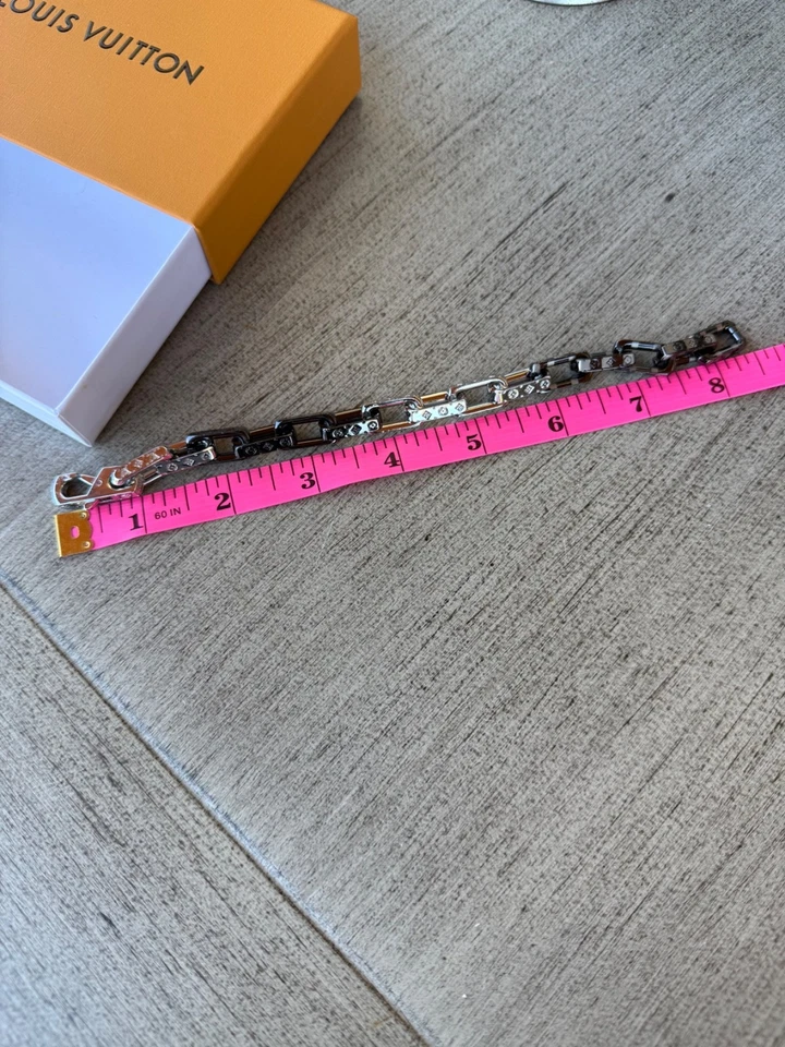 Pulsera Louis Vuitton con monograma de eslabones de cadena Foto 3 de 4