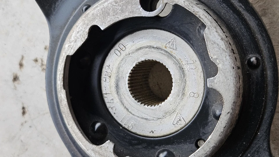 Volante Porsche OEM 911 69-73 400 mm sin restaurar con fecha 4/72 Foto 3 de 4