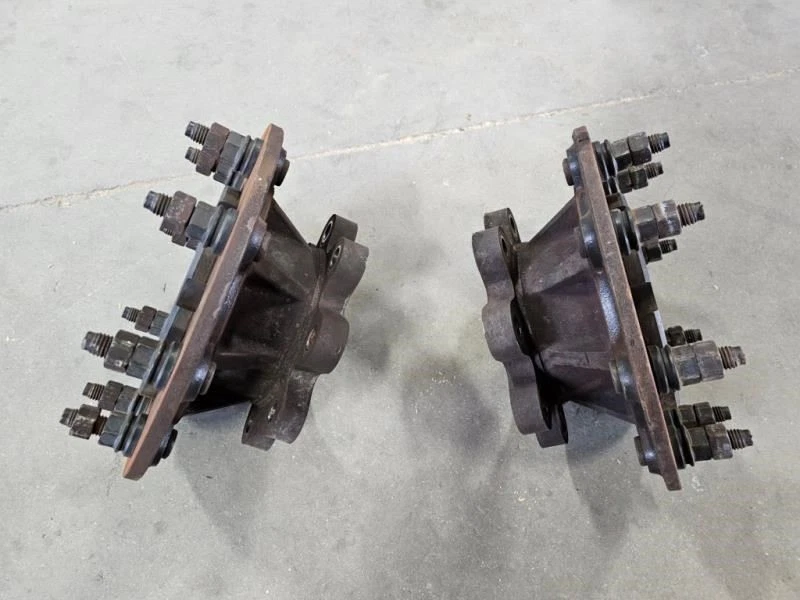 Б/У 2000 FORD F450 2WD ПАРА ПЕРЕДНИХ УДЛИНИТЕЛЕЙ СТУПИЦЫ 8 ЗАЖИМОВ 19,5 дюйма размер колеса - Изображение 4 из 4