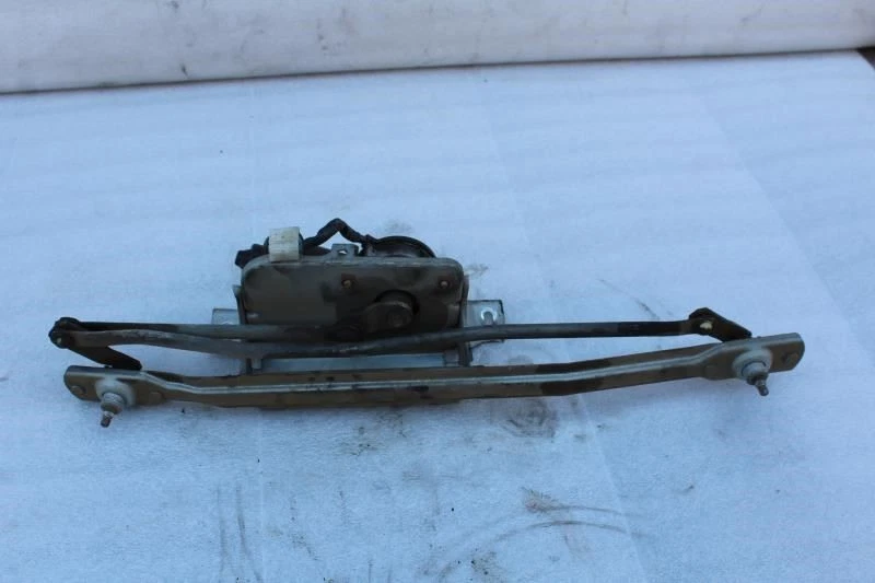 1992 MAZDA MPV VAN FRONT WINDSHIELD WIPER MOTOR WITH LINKAGE - Image 2 of 4