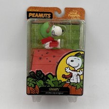 IT'S THE GREAT PUMPKIN CHARLIE BROWN SNOOPY DOGHOUSE 2009 Round 2 Red Baron New