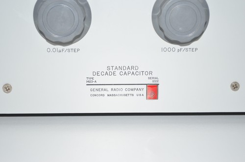 GR General Radio - Standard Decade Capacitor 100 pF to 1.111 uF - Type: 1423-A - Picture 3 of 8