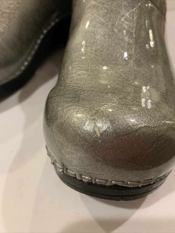 Zuecos SANITA. Plata con patrón vano. Superficie Brillante Mujer EUR Talla 38 US 7.5 Foto 4 de 4