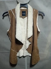 Me Jane Faux Fur Camel Brown Pocketed Soft Vest Size  M