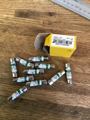 Lot Of 10 New COOPER BUSSMANN DMM-11AR  DMM-11A FAST ACTING FUSES 1000 VAC/DC