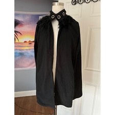 Nwt Stunning Black Cape With Grommet/feather Neckline Med Zanzea