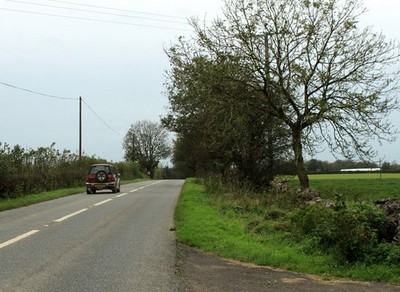 Foto A3 2011 : B3139 drei Meilen nach Wells Haydon \/ST5848 und bergab a c2011