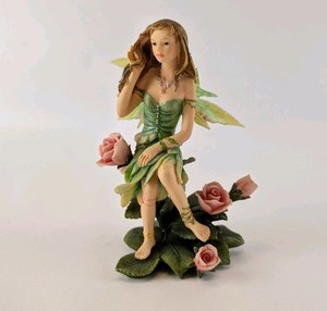 Faerie Glen Rosawind Fairy Figurine Munro FG821 Rose Flower Retired 2003 READ