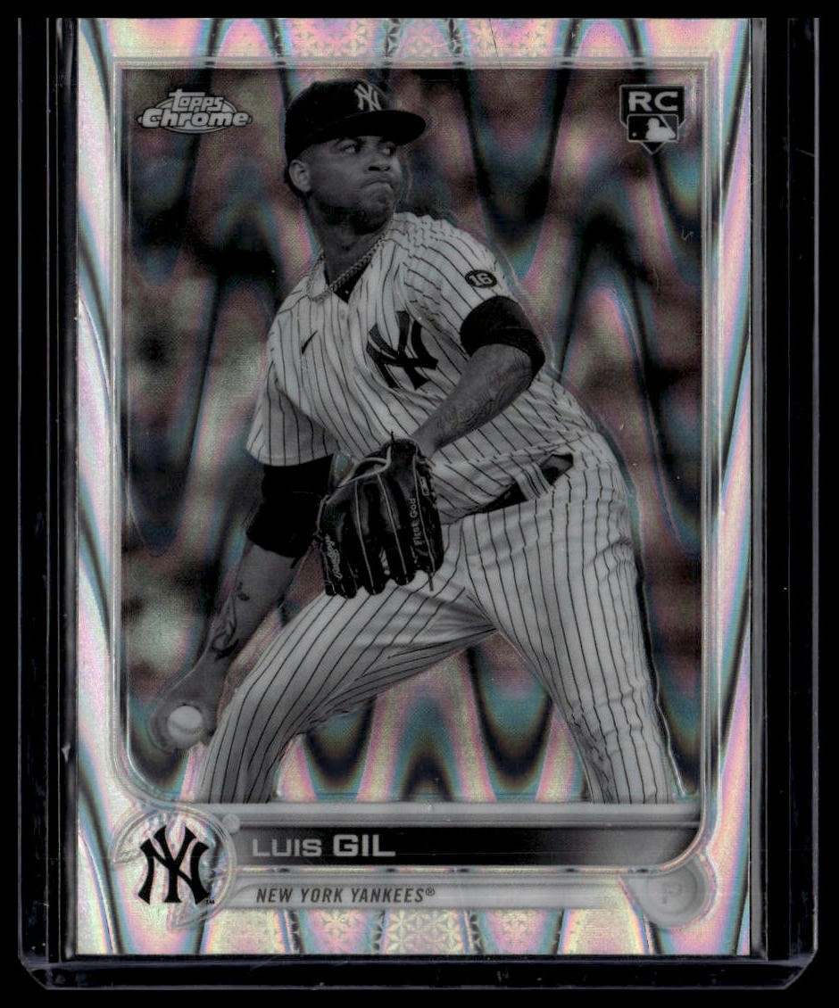 2022 Topps Chrome Sonic #202 Luis Gil Black & White RayWave