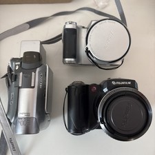 3x Mixed Cameras Ideal for Spares and Repairs Job Lot
