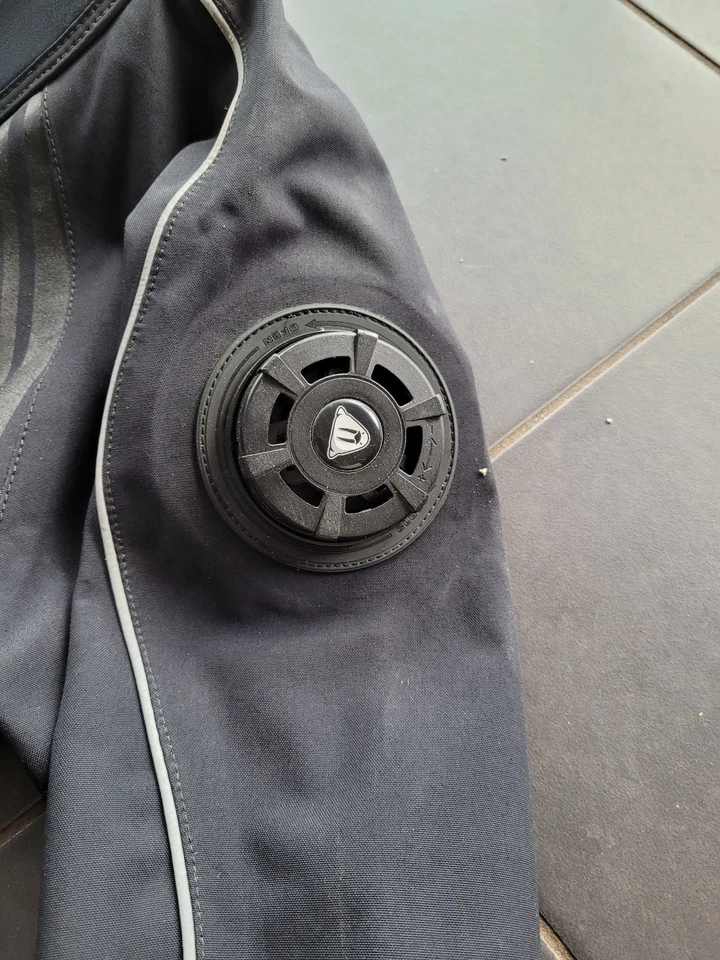 Trockentauchanzug WATERPROOF D9 breathable, Gr. L - Bild 3 von 4