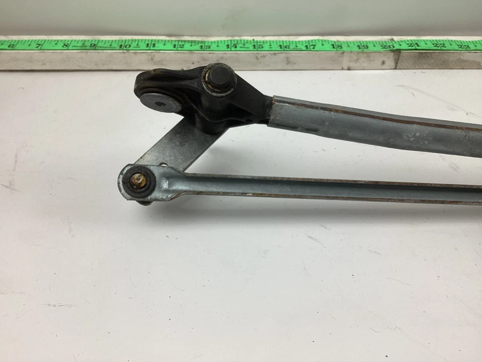 2011-2016 Mini Cooper Countryman Front Windshield Wiper Motor w/ Linkage OEM - Image 2 of 4