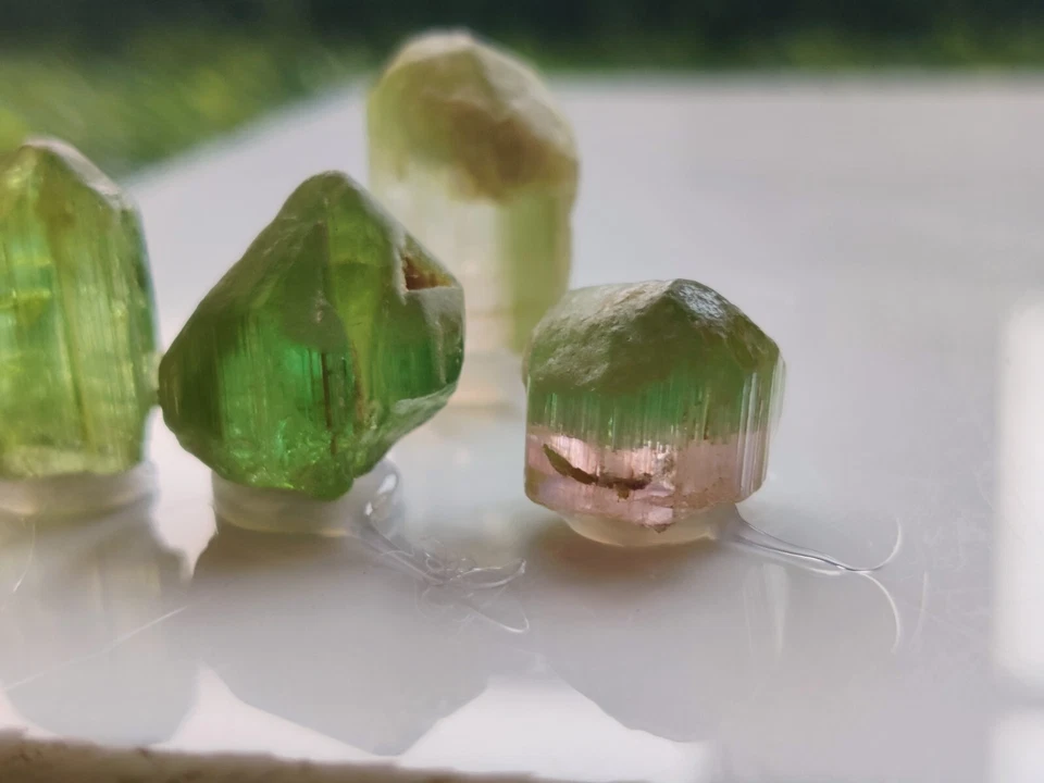 Amazing  Shapes Natural Tourmaline Crystals  Rough Gemstone 52 Carats - Image 4 of 4