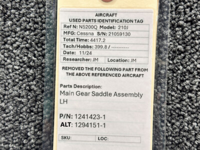 1241423-1 (Alt: 1294151-1) Cessna 210J Main Gear Saddle Assembly