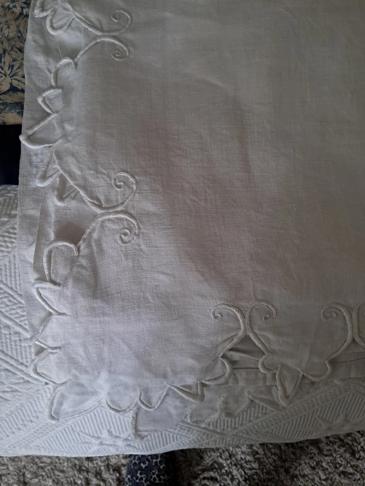 Drap Ancien brodé main - Photo 3/4