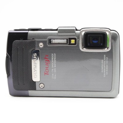 OLYMPUS STYLUS TG-830 silberne kompakte Digitalkamera getestet funktioniert...