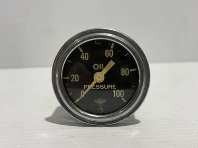 Stewart Warner SW Winged Oil Pressure Gauge 1-100 PSI - Image 1 of 4