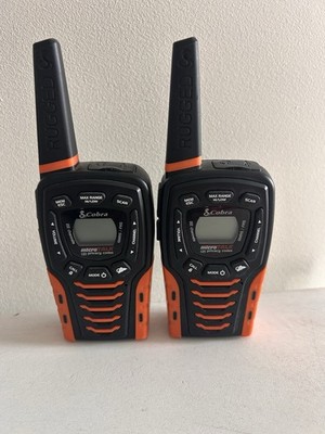 Cobra MicroTalk Rugged 2-Way Radios Pair GMRS FRS 22 Channel   No Charger