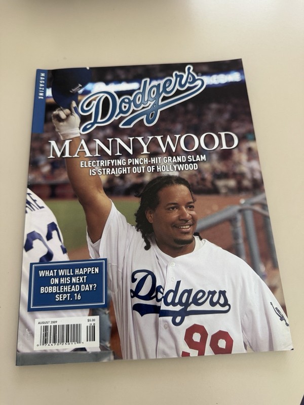 Los Angeles Dodgers Magazine August 2009 Manny Ramirez Mannywood