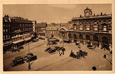 Old postcard Lille - Place de la Gare (204459)