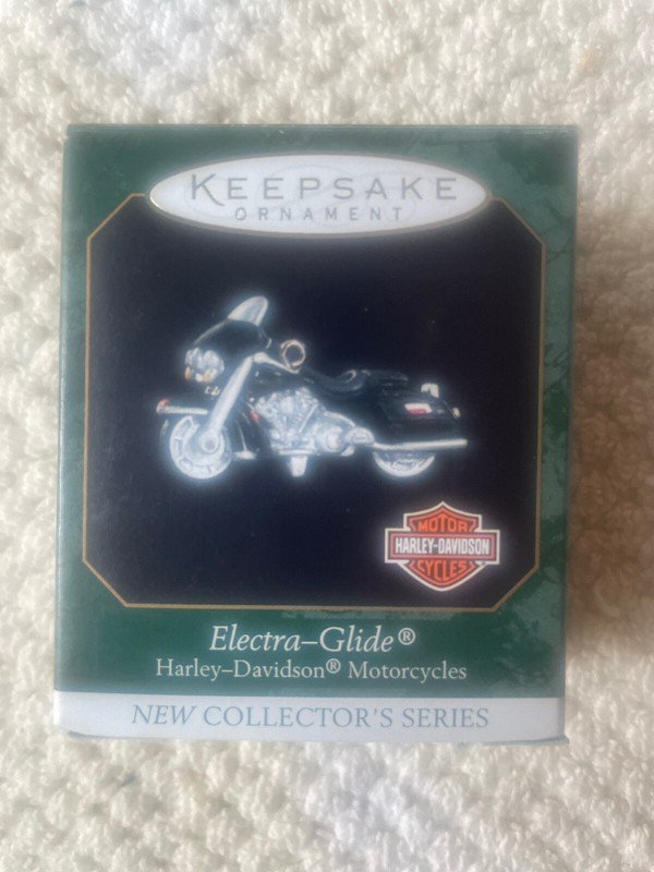 Die-cast Hallmark Keepsake 1999 Harley Davidson Electra-Glide Ornament