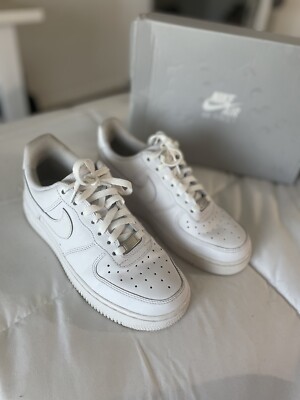 Size 7 - Nike Air Force 1 Low  White