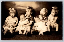 Postcard RPPC Studio Family Portrait "Robinson Babies"  Six Adorable Children A5