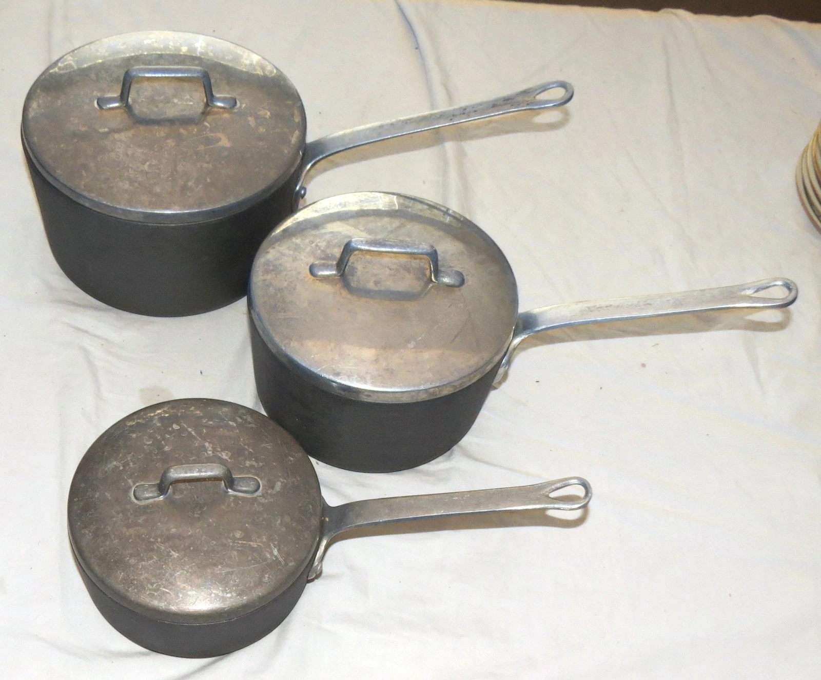 Magnalite GHC USA Three Saucepans and Lids - 1, 2, and 3 Quarts