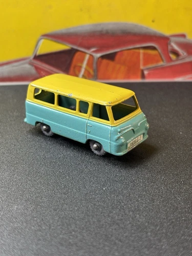 Matchbox Lesney No.70 Thames Estate Car Gray Wheel Vintage 1966 Rounded Axles