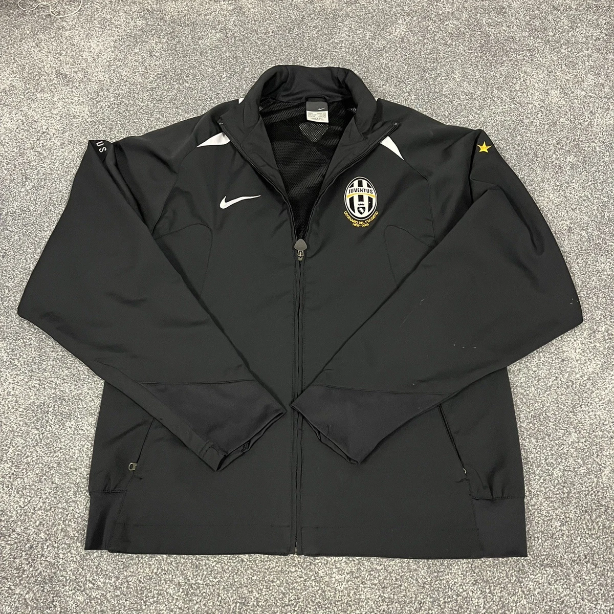 Preços baixos em Ventilador de Futebol Clube Internacional Nike