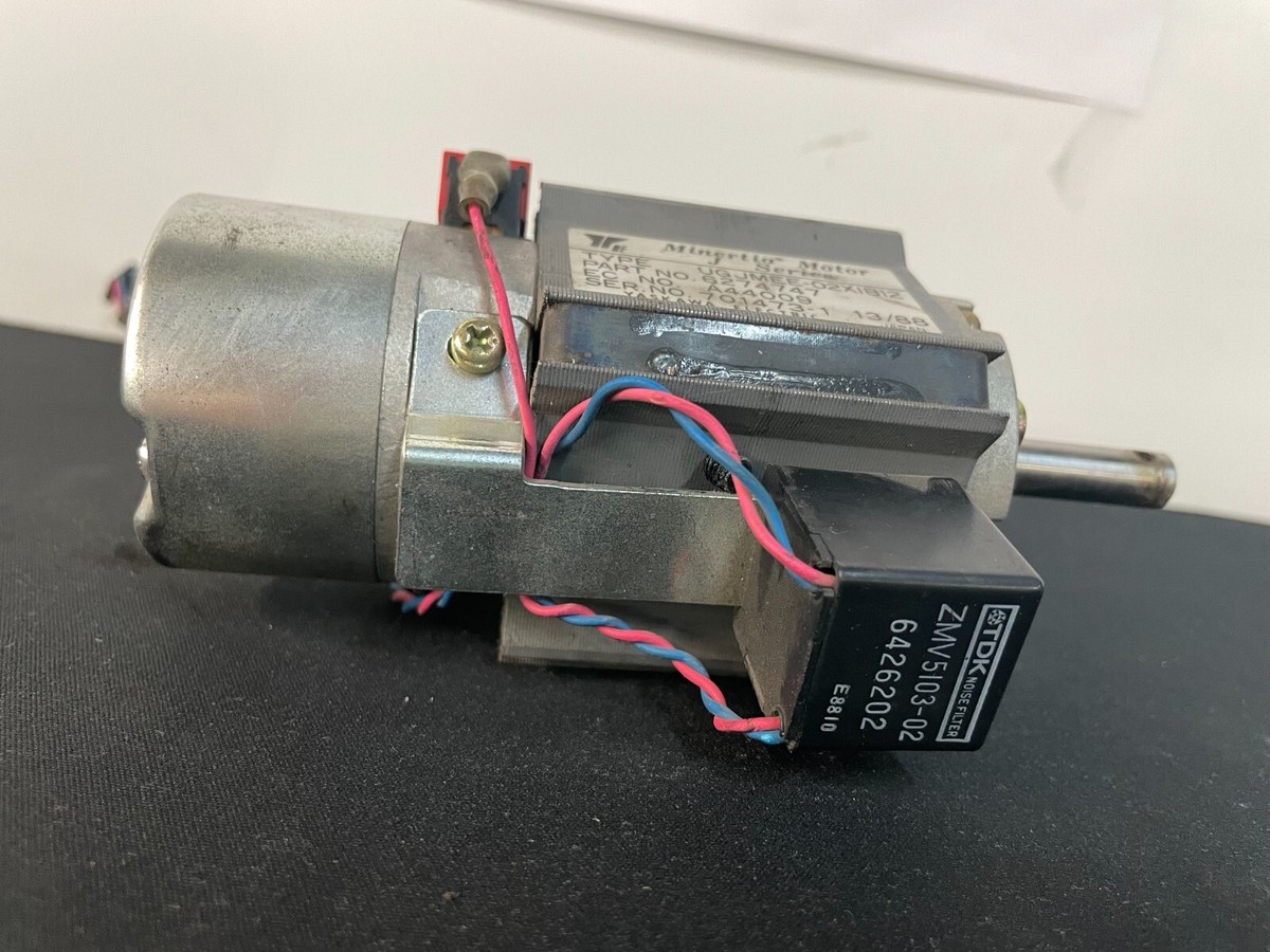 Yaskawa Minertia Motor UGJMEE-02X1B12 J Series Brushed Type