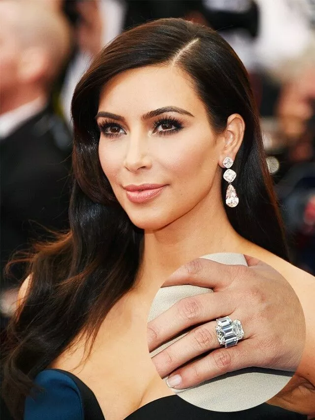 Celebrity Engagement Rings: The Top 10 Most Popular Dazzlers