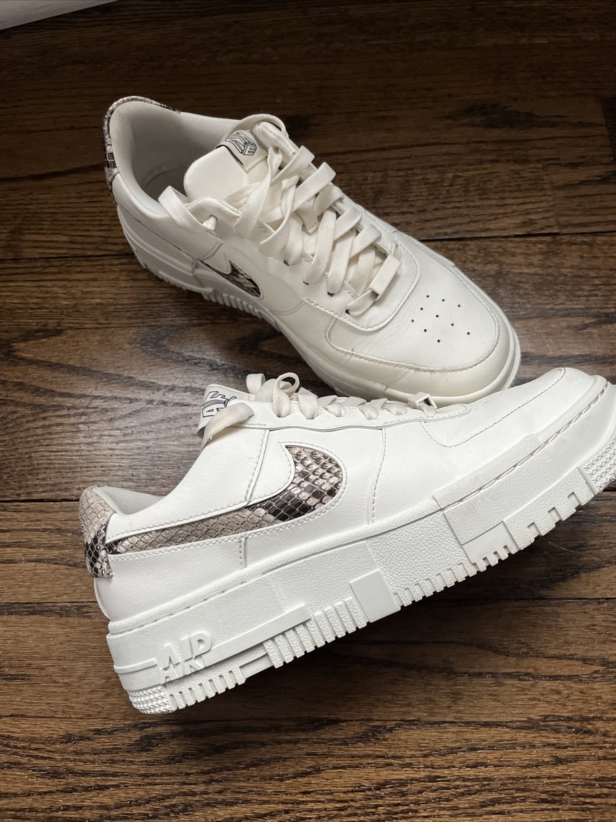 AUTHENTICNike Air Force Pixel SE Sail Snake Sneakers CV8481-101