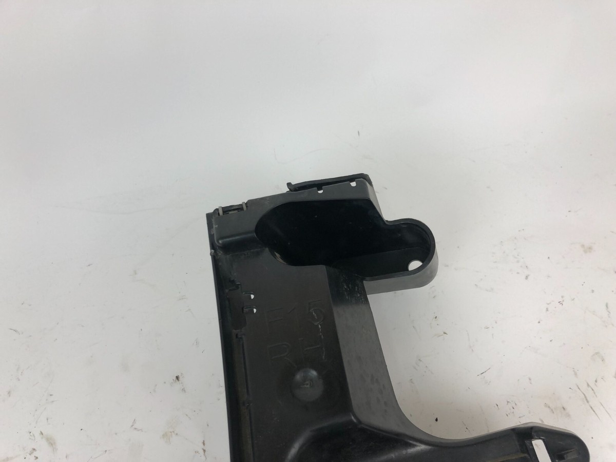 【新品　未使用】BMW X5 用　リアピロー BMW X5 Series F15 Rear Bumper Right Side Corner Mount Bracket