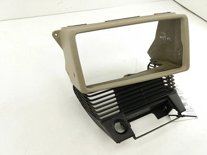 Panel de embellecimiento del tablero central delantero BMW 533i E28 para 82 83 84 85 86 87 88 Foto 2 de 4