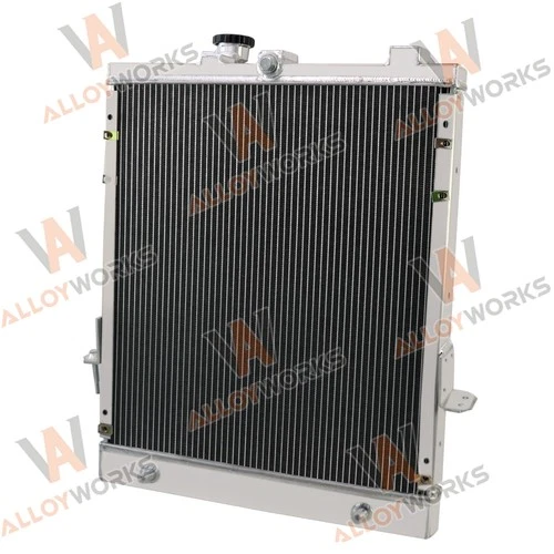 2 Row Aluminum Radiator For 1994-05 Chevy GMC Isuzu Truck Van W NPR NQR NRR US - Foto 3 di 10