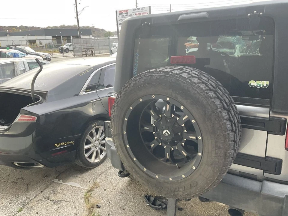 Transfer Case VIN W 6th Digit Jk Body 3.6L Fits 12-18 WRANGLER 4686778 - Image 4 of 4