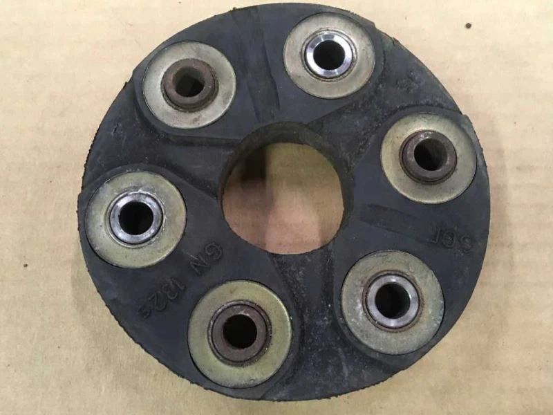 REAR DRIVE SHAFT RUBBER DISC FITS 86 87 88 89 90 91 MERCEDES BENZ 420SEL - Image 2 of 4