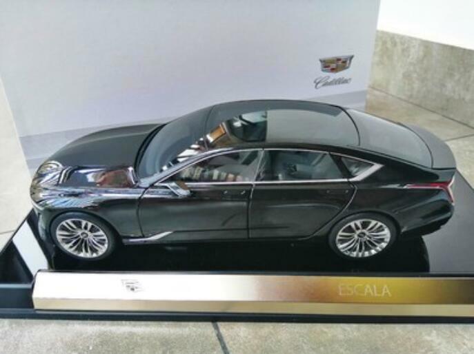 キャデラック コンセプトカー　1/18ブラック 1/18 Dealer Edition Alloy Simulation Cadillac ESCALA Concept