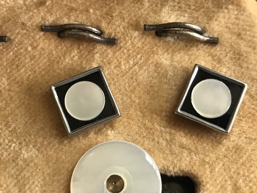 MOSS BROS - VINTAGE STYLISH MEN’S CUFFLINKS AND DRESS STUDS SET MADE IN ENGLAND - Picture 6 of 12