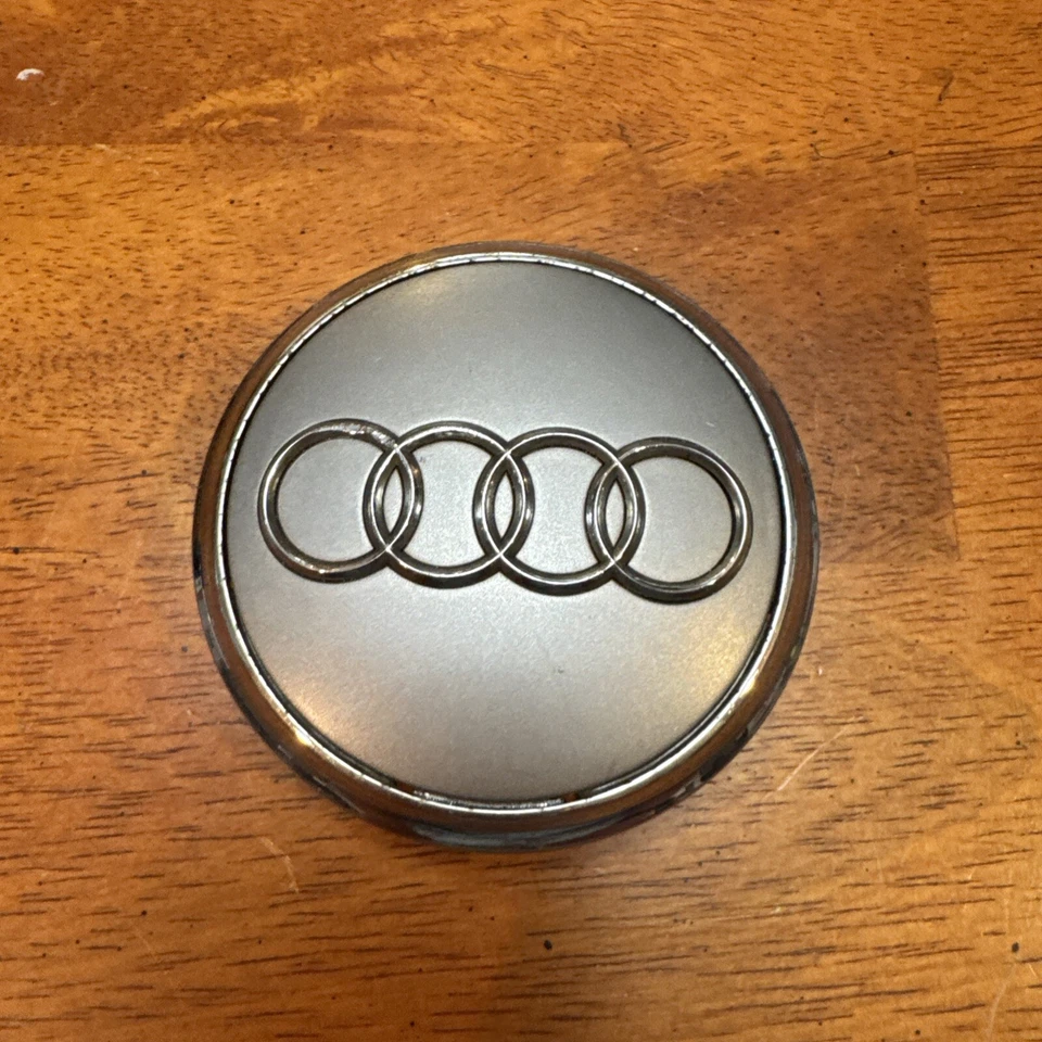Tapacubos rueda tapa central audi q7 4l0 601 170 4l0601170 2010-2015 Foto 2 de 4