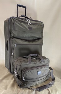 tumi suitcase set